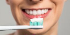 افضل 6 أنواع معجون اسنان للتبييض لاصحاب اللثة الحساسة والمدخنين